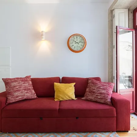 Spacious Bright Flat W/ Terrace By Host Wise